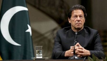 عمران خان:تحریم های آمریکا مانع مبارزه ایران با کرونا است