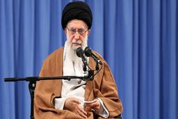 رهبر انقلاب: اگر صادقانه عمل کنیم و کوته‌بینی نکنیم می‌توانیم ایران را به قلّه حکومت اسلامی برسانیم