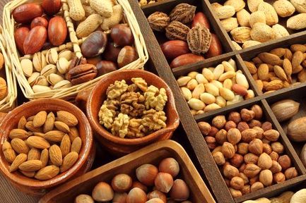نگاه نگران آجیل به جولان کرونا
