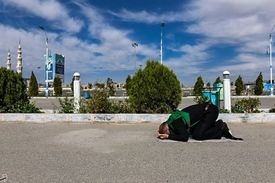 جشن‌ نیمه شعبان در مسجد مقدس جمکران برگزار نمی‌شود / جلوگیری از تردد در معابر منتهی به ‌جمکران