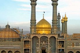 حرم حضرت معصومه(س) همچنان تعطیل است