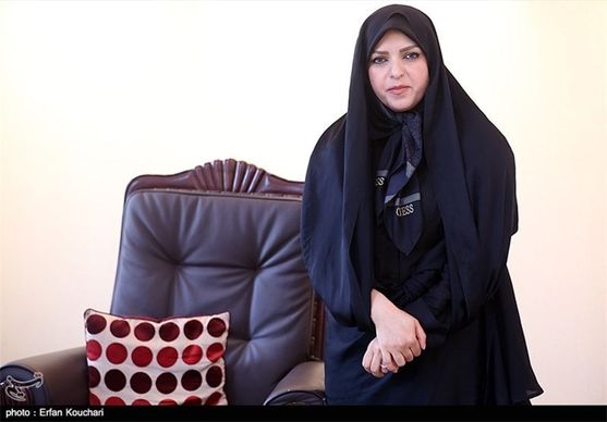 پاسخ نعیمه اشراقی درباره ماشین لاکچری و زندگی در نیاوران‌ + عکس