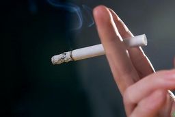 سیگاری‌ها کرونا نمی‌گیرند؟!
