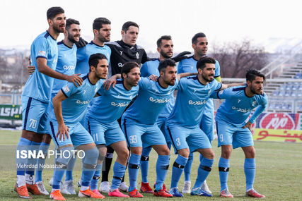 پیکان با برد پر گل ذوبآهن به بقا امیدوار شد