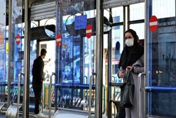 فرماندار تهران: احساس خطر کرونا باید دوباره برگردد
