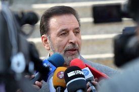 واعظی: کنکور با توجه کامل به نظرات متخصصان ستاد ملی مبارزه کرونا برگزار می شود