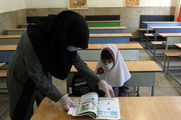 بار نبود اینترنت بر دوش معلمان