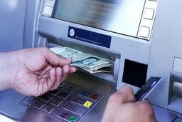 بسته معیشتی ۱۰۰ هزار تومانی جدا از یارانه معیشتی است