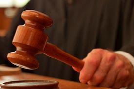 حکم جالب قاضی اهوازی برای دو پزشک