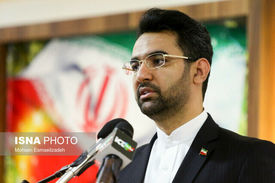 آذری جهرمی: نظرم برای رفع فیلتر تلگرام، هزینه‌های زیادی برایم داشت