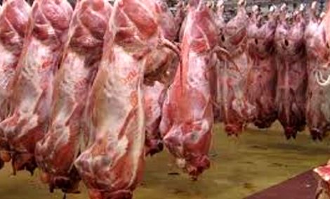 اختلاف ۶۰ درصدی قیمت گوشت از دامداری تا بازار؛ سوء مدیریت یا سودجویی واسطه‌ها؟