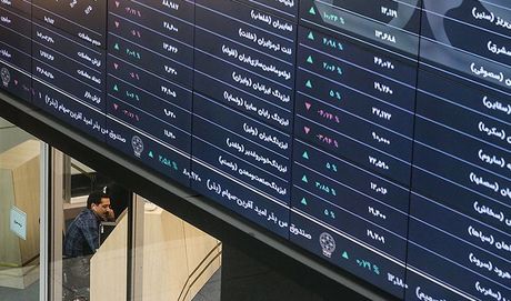 سایه دخالتهای سیاسی از سر بورس برداشته میشود؟