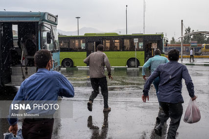 تداوم رگبار و رعد و برق در ۱۳ استان کشور