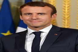 ماکرون پس از سیلی خوردن این‌ بار فحش شنید و به کفر متهم شد