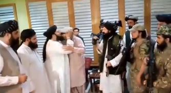 برادر اشرف غنی با طالبان بیعت کرد