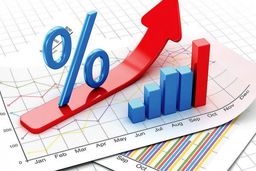 ایستاده بر لبه ابرتورم