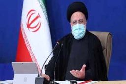 رئیسی: شتاب مضاعف در روند واکسیناسیون گروه های مختلف شغلی ضروری است