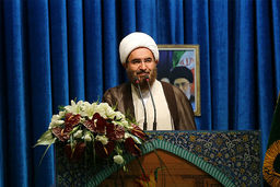 حاج‌علی‌اکبری، امام جمعه موقت تهران: آمریکا باید گور خودش را از خاورمیانه گم کند