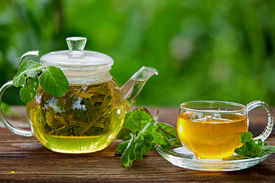 ۱۱ خوراکی برای مقابله با اومیکرون