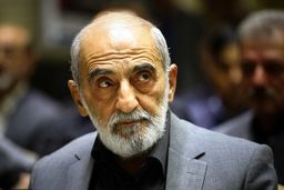 حسین شریعتمداری: اصلاح طلبان هم خیلی فساد دارند!