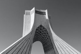 کیفیت هوای تهران قابل قبول است