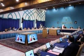دانشگاهیان برای مسائل مهم کشور راهکار ارائه دهند