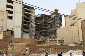 سازه های مشابه متروپل آبادان در خوزستان وجود دارد