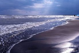 ۵۵درصد از سواحل باید آزادشود