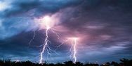 مرگ دو خوزستانی بر اثر صاعقه