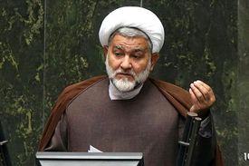 عضو کمیسیون قضایی مجلس: عمل گشت ارشاد را تایید می کنم