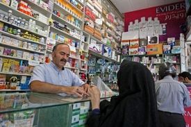 سخنگوی دولت: قیمت دارو برای مصرف‌کننده ثابت می‌ماند