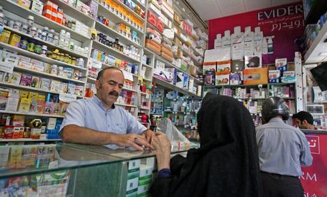سخنگوی دولت: قیمت دارو برای مصرفکننده ثابت میماند