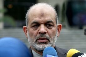 وزیر کشور درمورد فیلم منتشره از یک مامور نیروی انتظامی: طبق ضوابط عمل کرده