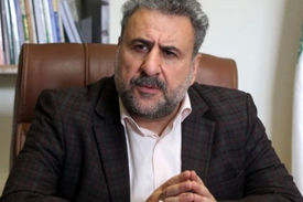 فلاحت پیشه: امیدوارم پزشکیان به جای گرانی بنزین بودجه بعضی نهادها را قطع کند.