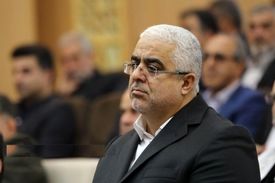 نماینده پیشین مجلس: مردم به آقای علم‌الهدی گفتند اول خانه خودش را در اختیار اتباع بگذارد.