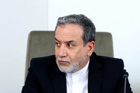 عراقچی: مقابله موثر با تروریسم هدف مشترک ایران و پاکستان است