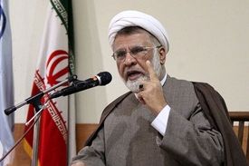 فاضل میبدی، عضو مجمع محققین و مدرسین حوزه علمیه قم: مراجع و رئیس‌جمهور نباید بگذارند قانون لایحه حجاب در کشور اجرا شود/ هویت جمهوری اسلامی حجاب نبود، برقرای عدالت و آزادی بود