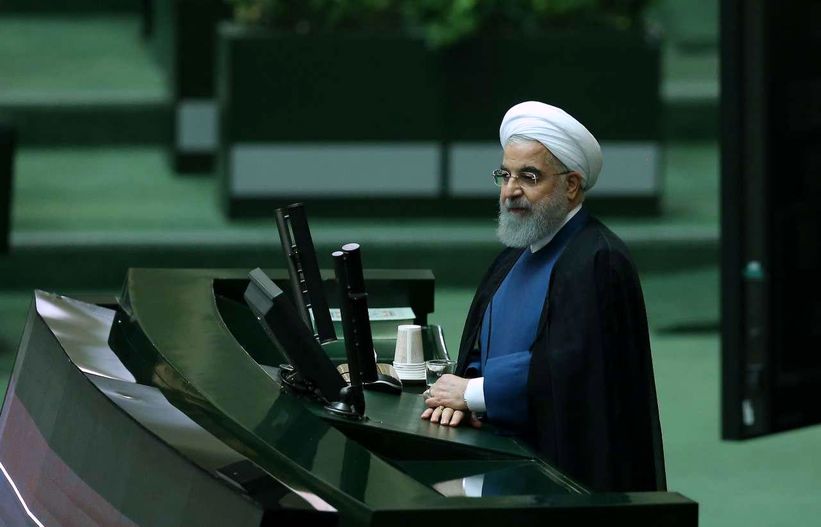 روحانی در منگنه / لاک دفاعی جواب نداد