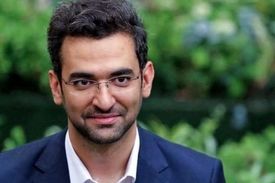 وزیر ارتباطات از چه گوشی موبایل استفاده می کند؟ (+عکس)