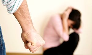 تحقیر همسر چه آسیب‌هایی بر زندگی مشترک وارد می‌کند؟