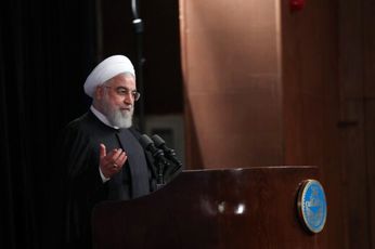 حسن روحانی چندبار و در چه موضوعاتی به اصل همه‌پرسی در قانون اساسی اشاره کرد؟
