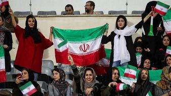 خبر یک وزیر از حضور زنان در مسابقات فوتبال باشگاهی