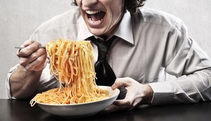 چرا همیشه احساس گرسنگی میکنید؟