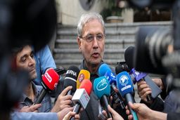 سخنگوی دولت: رهبر انقلاب صرفا مصوبه سران قوا درباره سهمیه‌بندی بنزین را تأیید کردند
