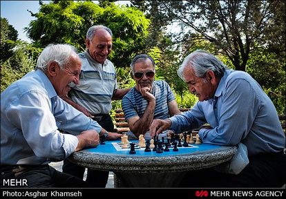 وزیر کار: عیدی بازنشستگان بهمن‌ماه پرداخت می‌شود